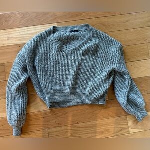 🎀3/$25🎀 SHEIN Gray V-Neck Women's Sweater